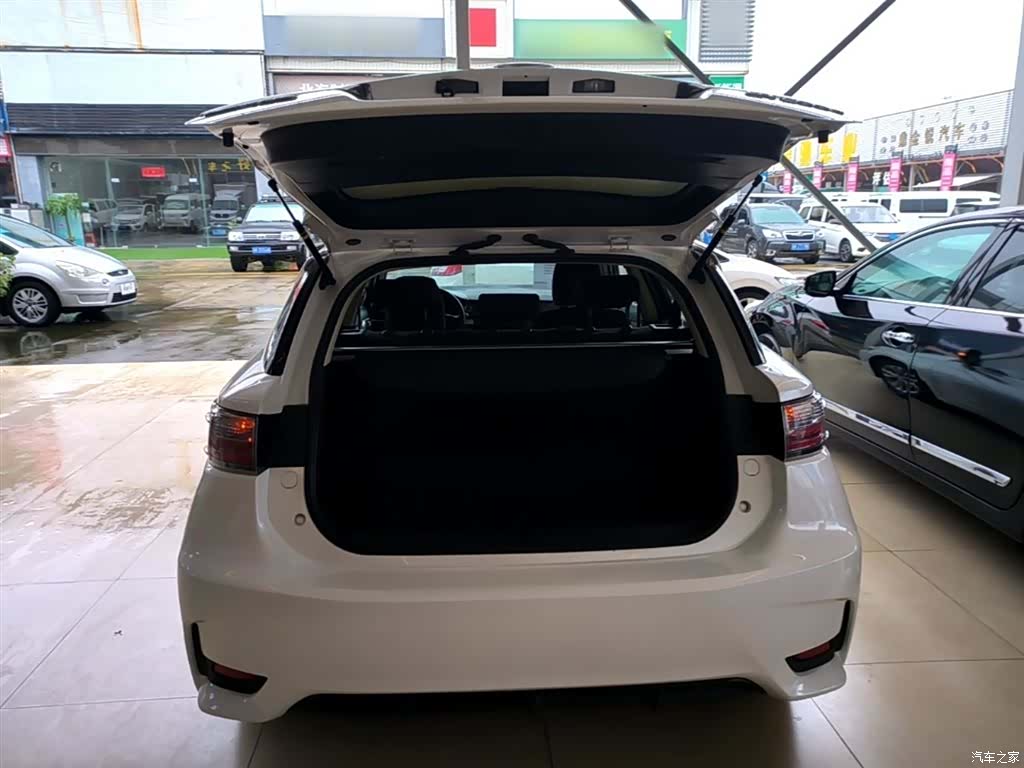 Lexus CT, 2015 19