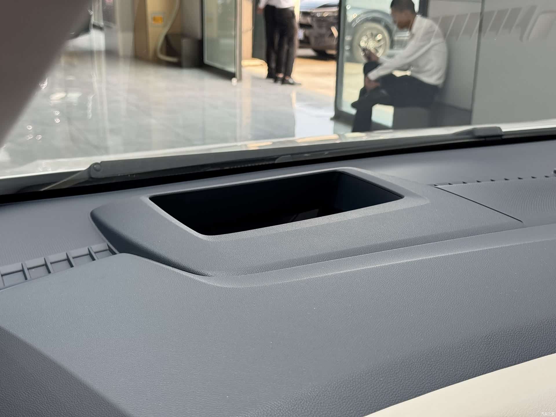 Buick Century, 2023 12