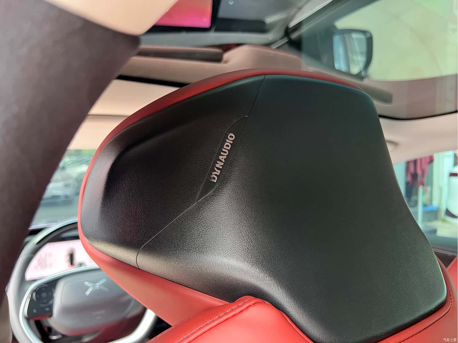 Xpeng P7, 2021 16