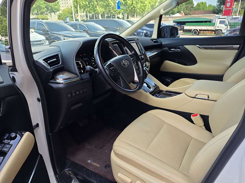 Toyota Wilfa