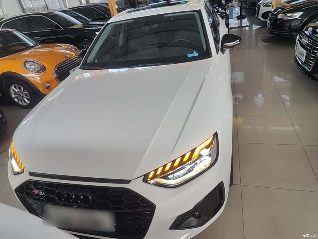 Audi A4L, 2022 3