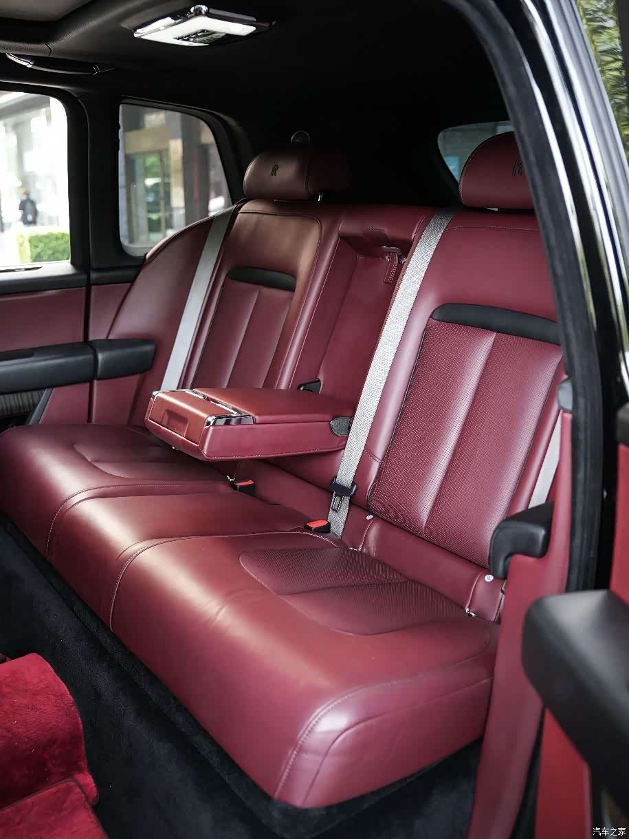 Rolls-Royce Cullinan, 2019 12
