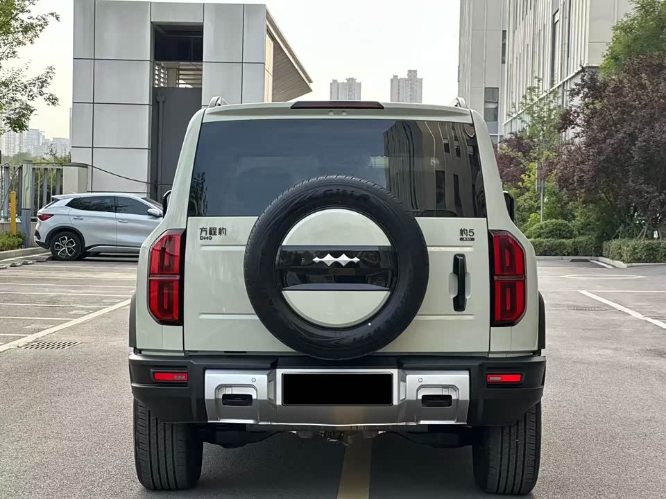 BYD Leopard 5
