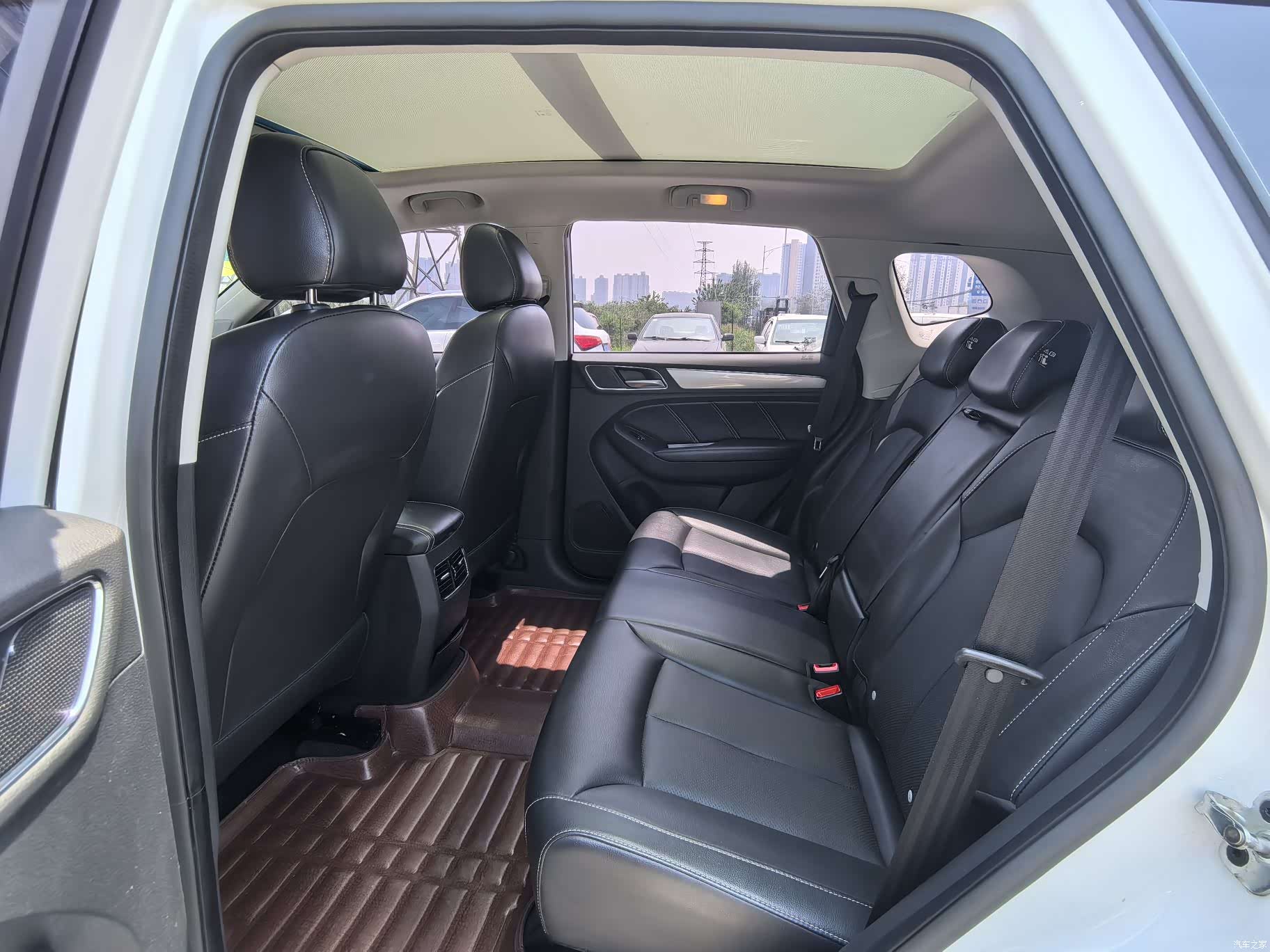 Roewe RX5, 2017 15