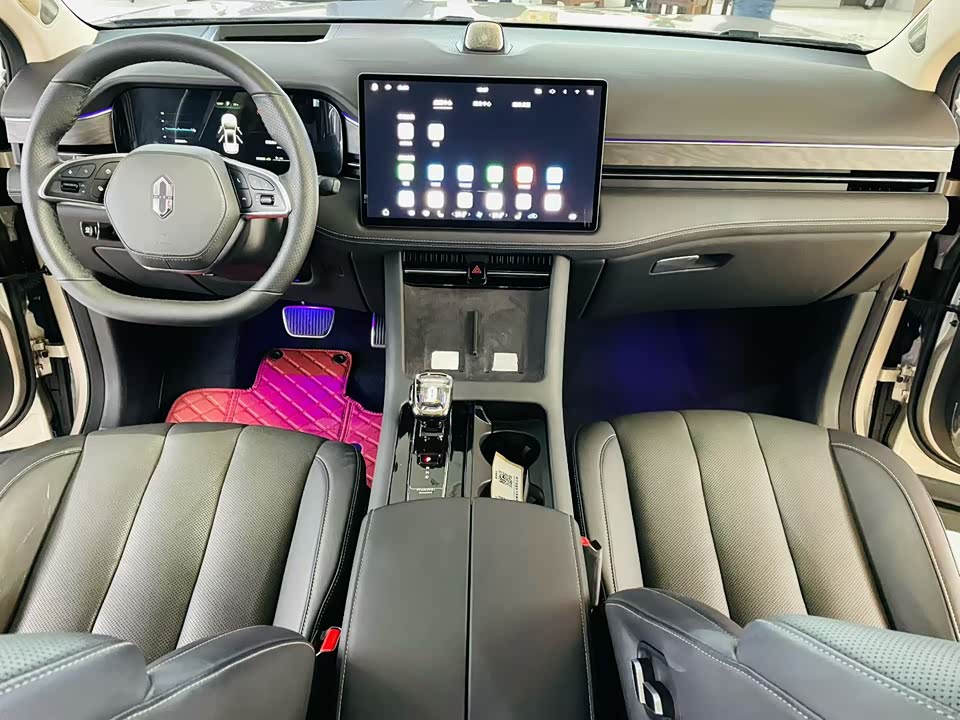 AITO Ask the world M7