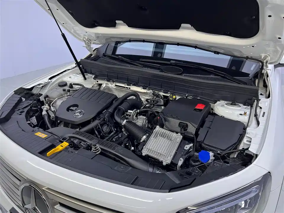 Mercedes-Benz GLB Mercedes-Benz GLB