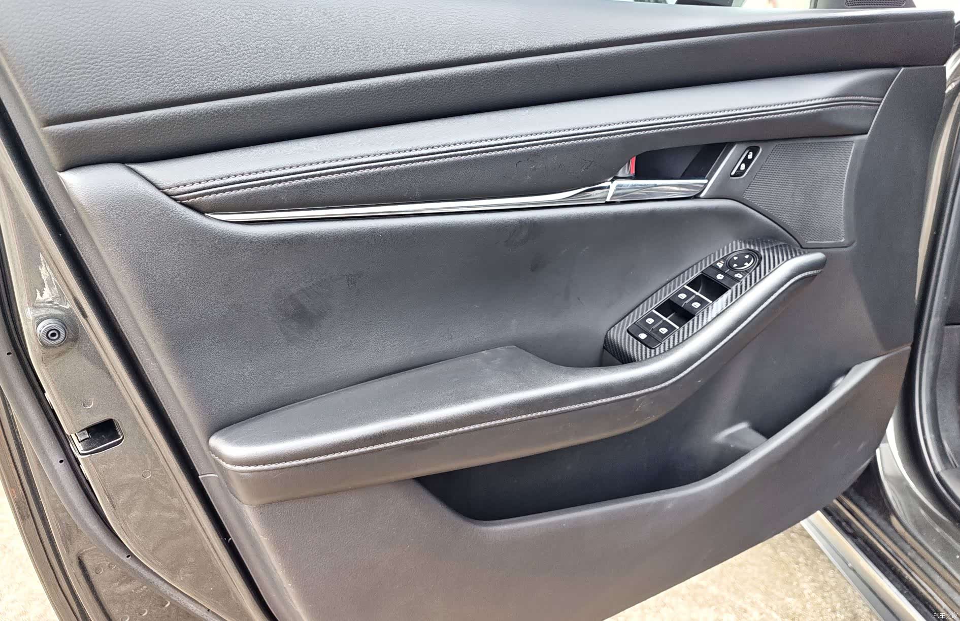 Mazda Mazda3, 2022 15