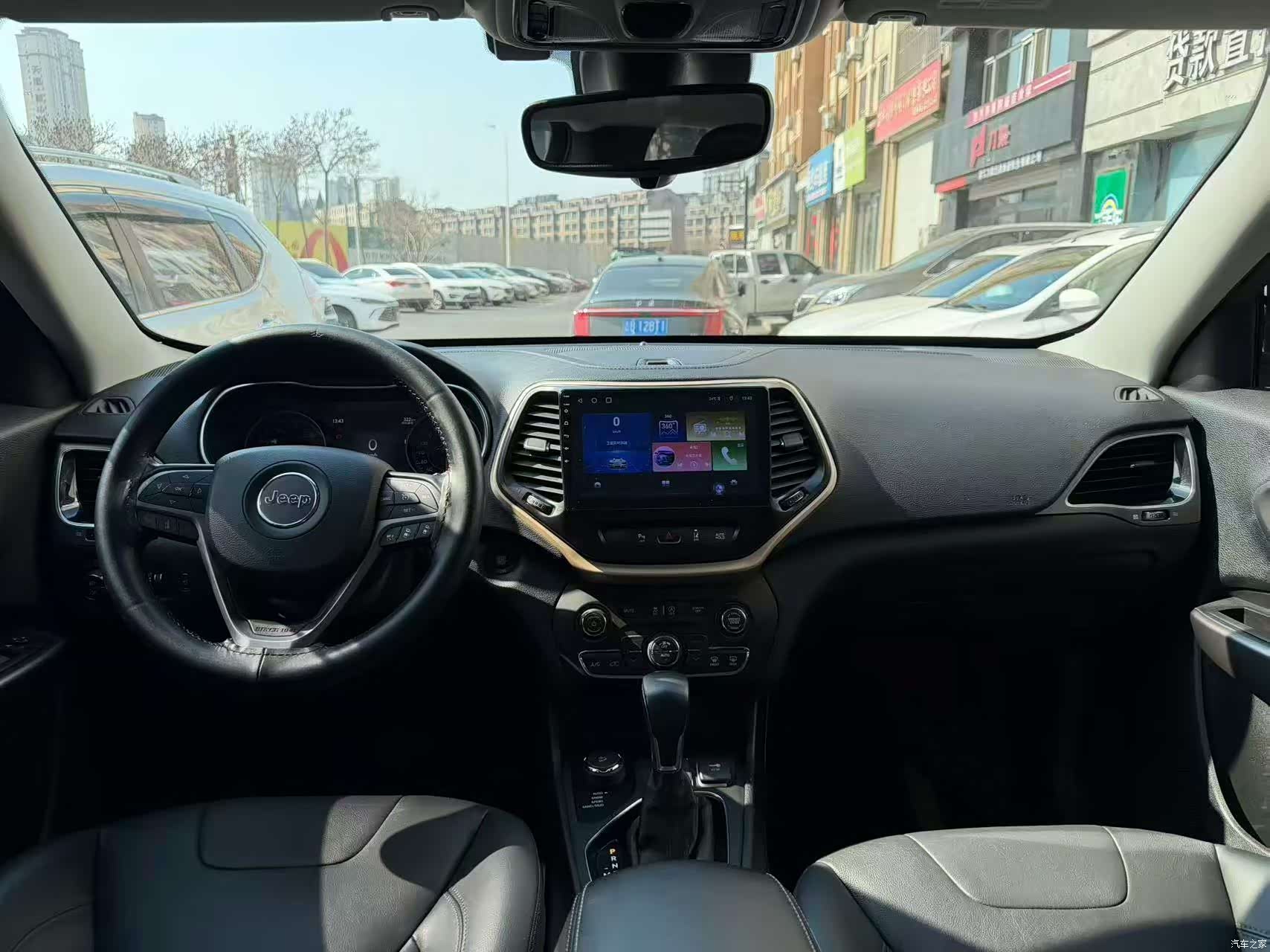 Jeep Cherokee, 2019 все фото