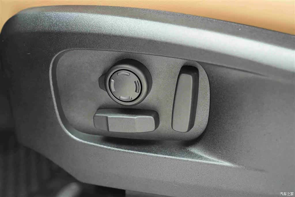 Land Rover Defender, 2024 16