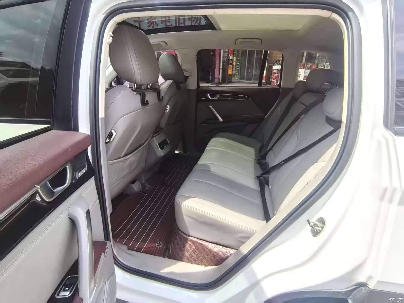 Wuling RS-5, 2019 9