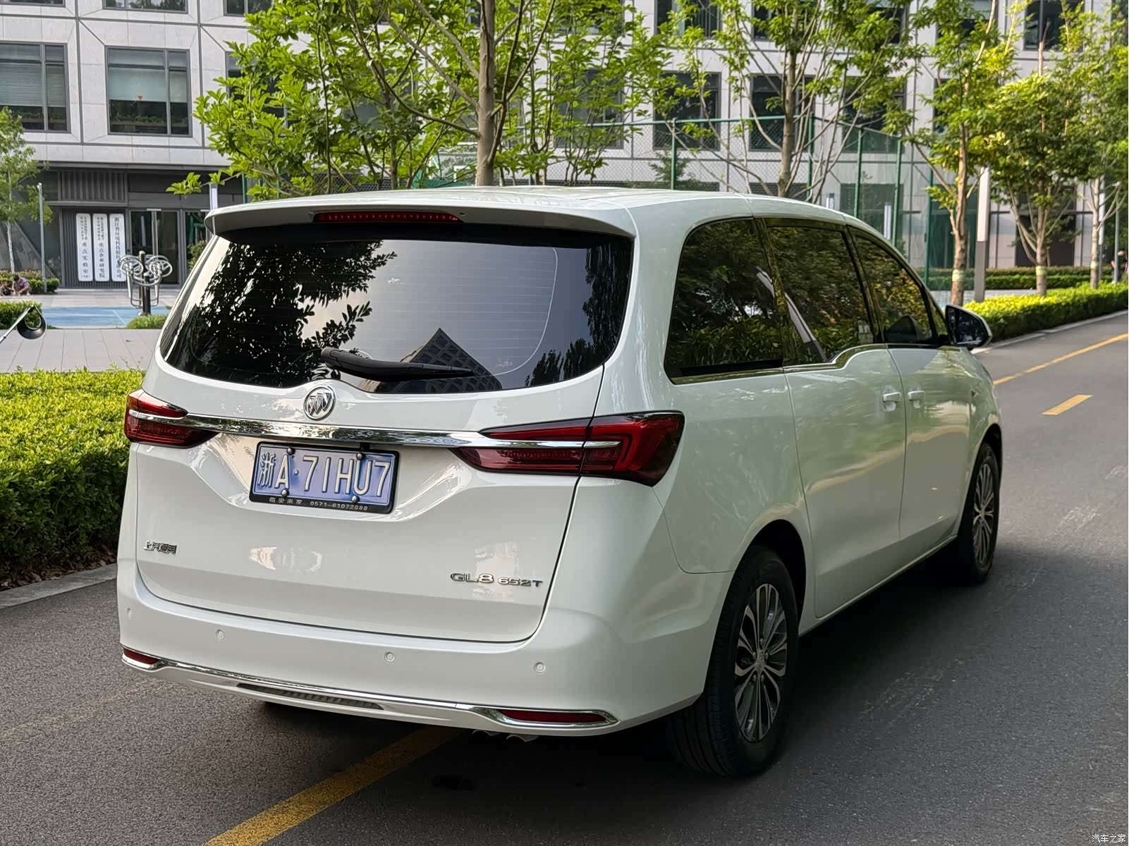 Buick GL8, 2022 все фото