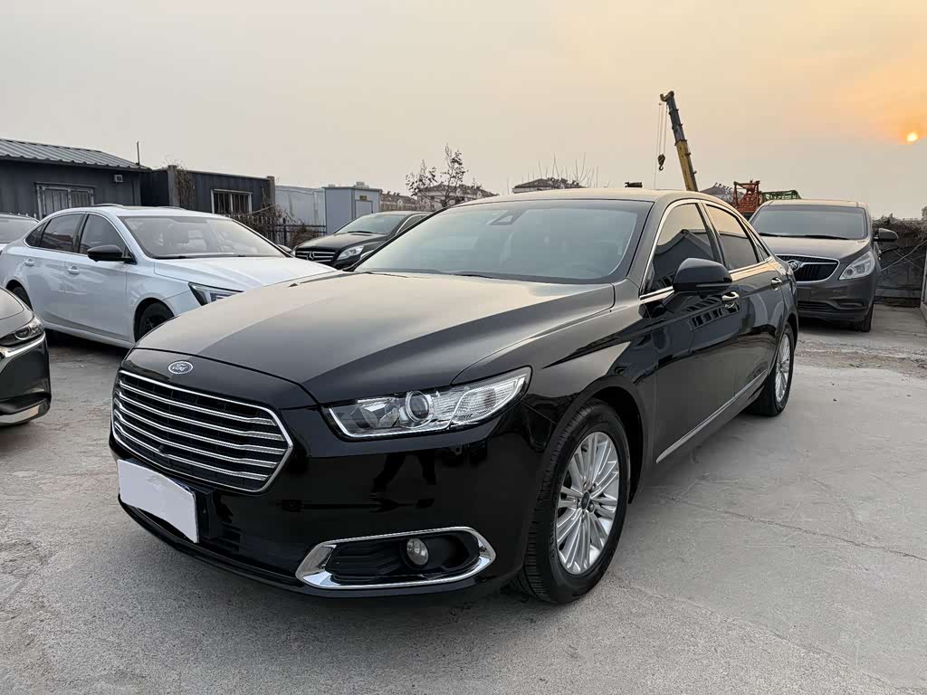 Ford Taurus