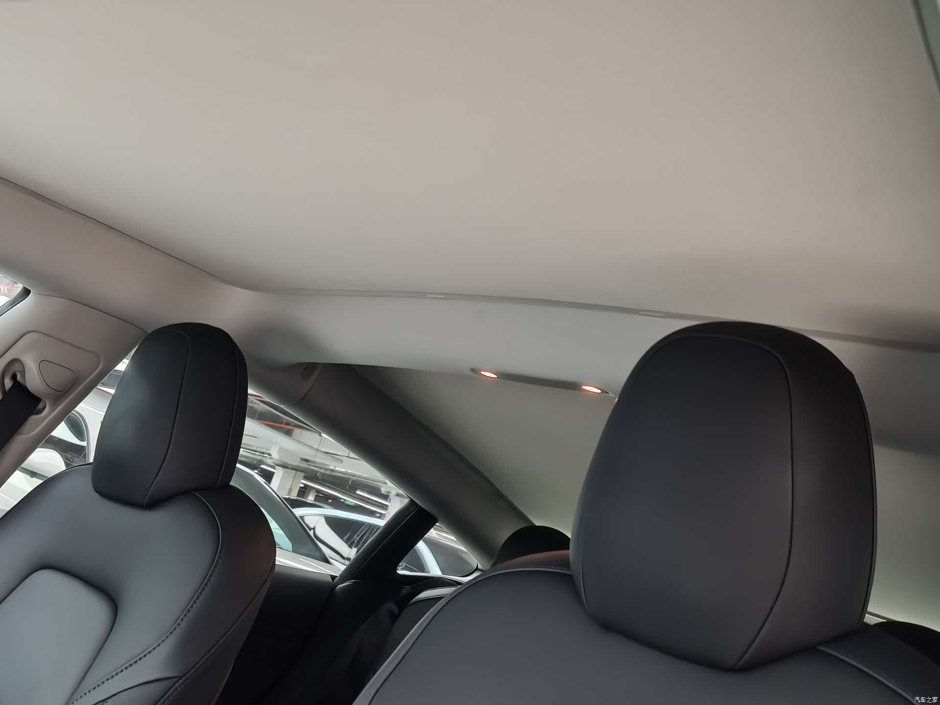 Tesla Model 3, 2022 13