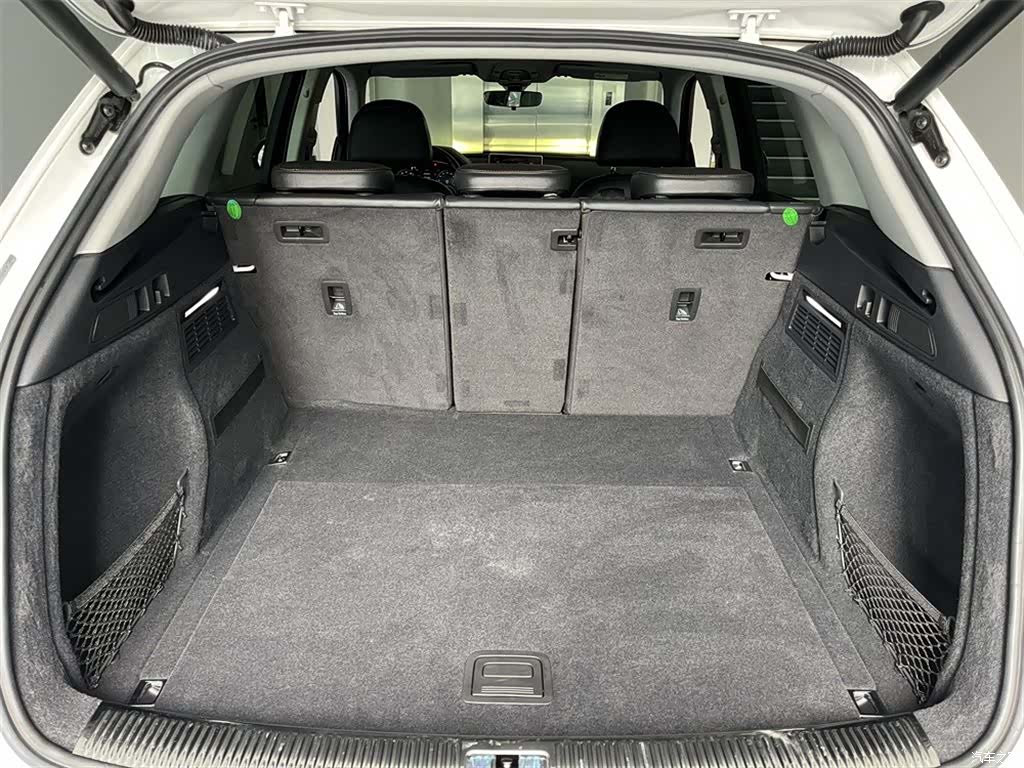 Audi Q5L, 2019 10