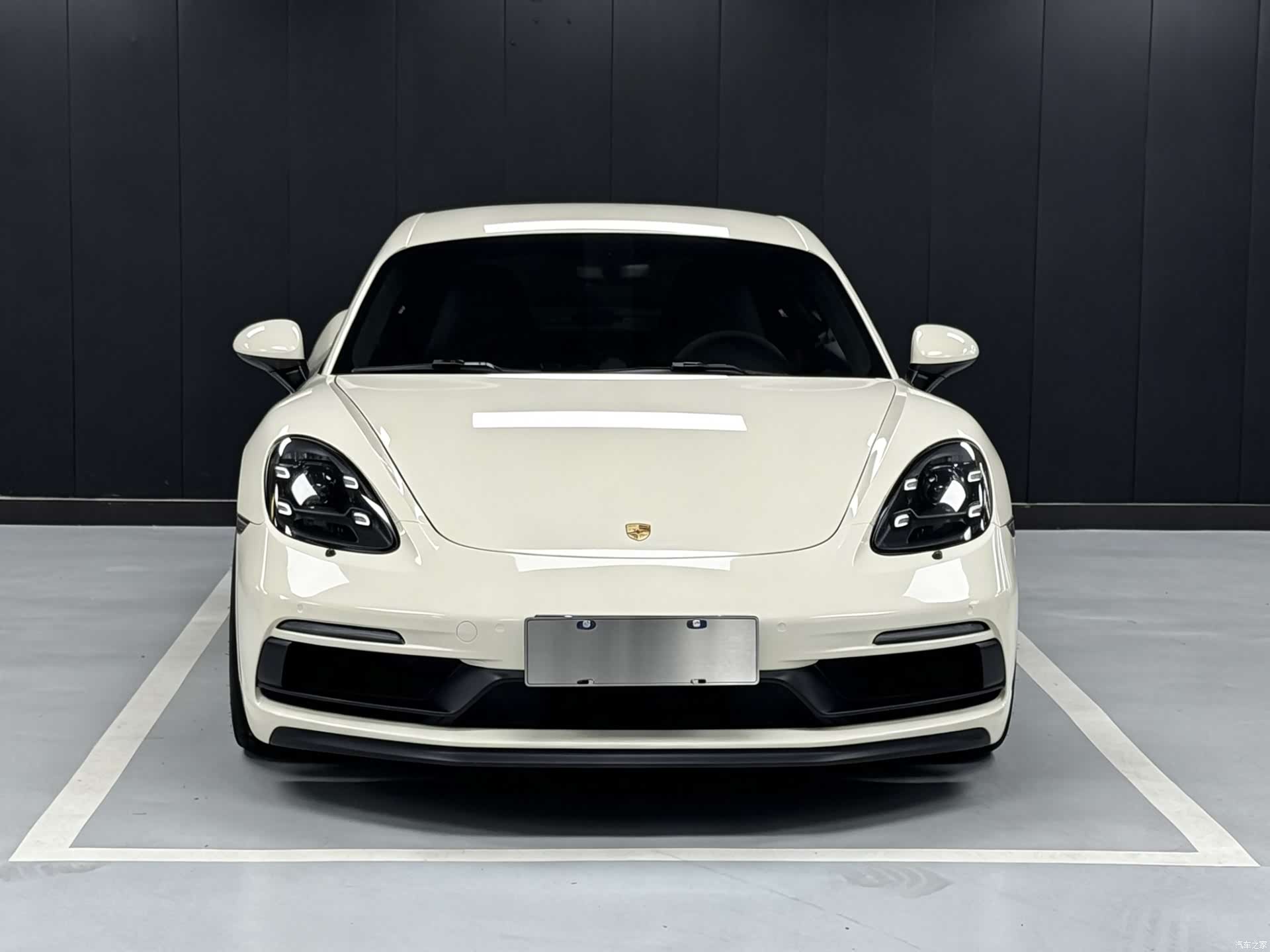 Porsche Cayman, 2018 2