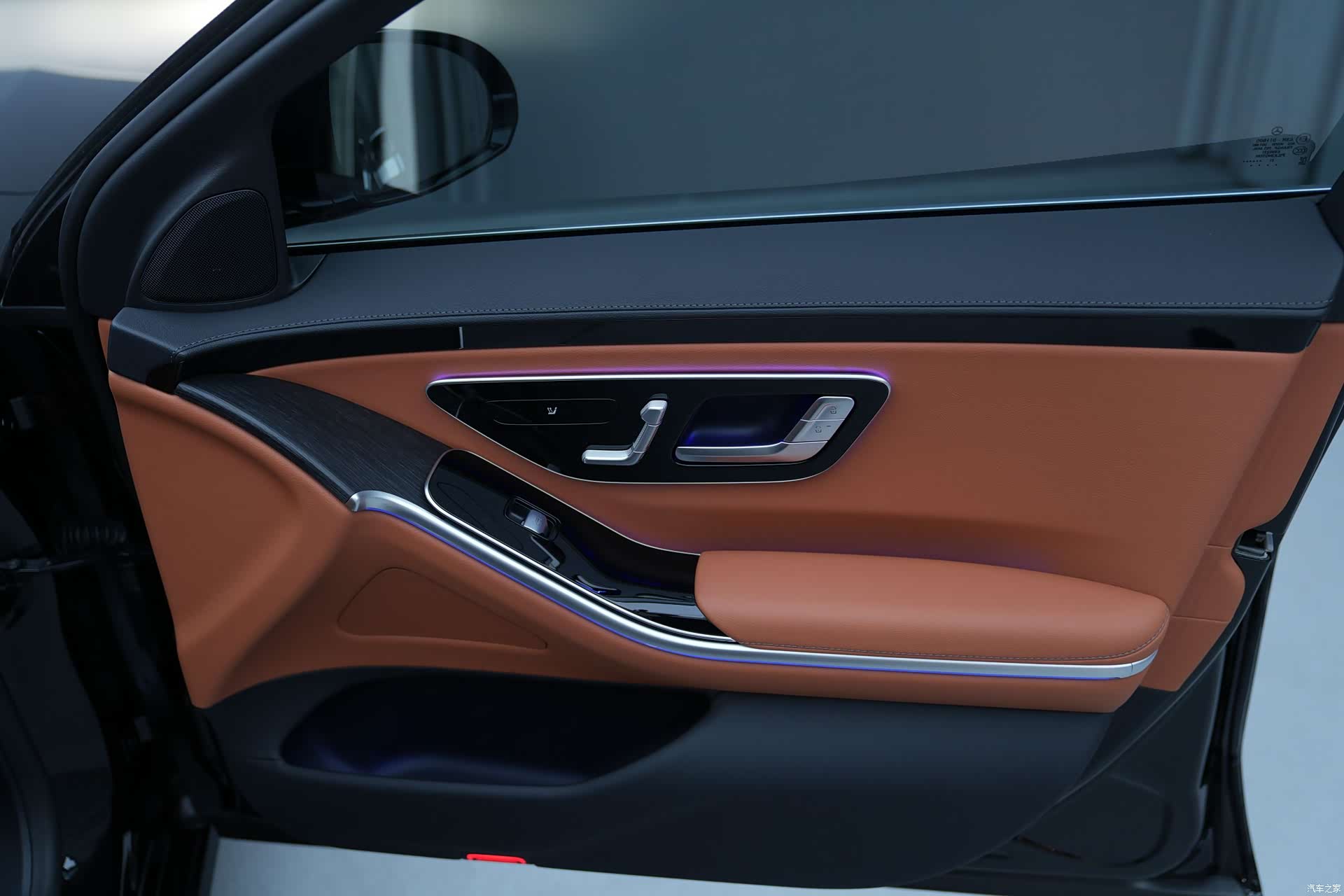 Mercedes-Benz S-Class, 2022 24