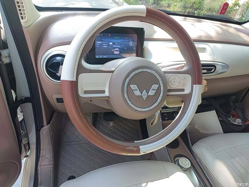 Wuling MINIEV, 2025 11