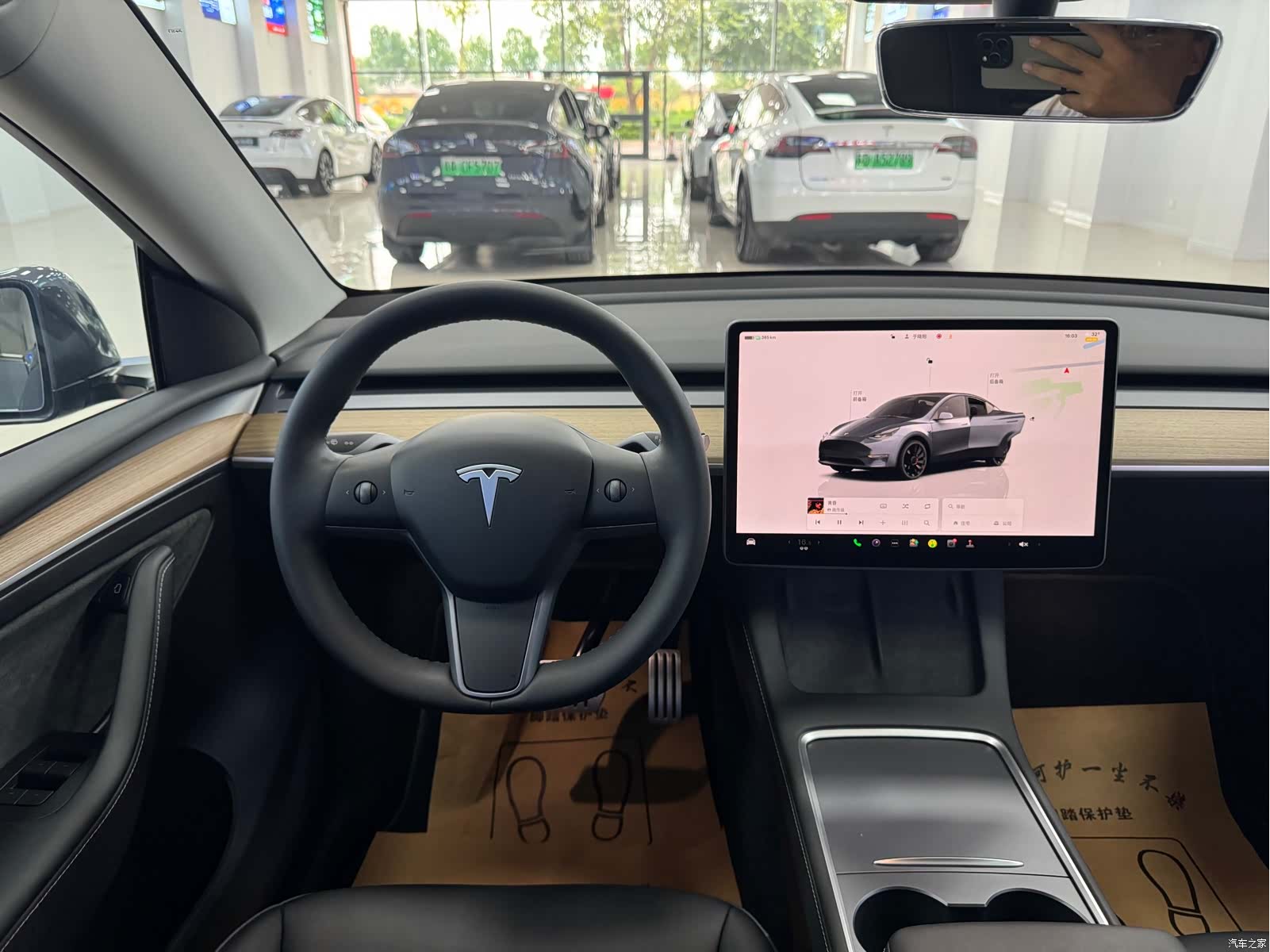 Tesla Model Y, 2022 7