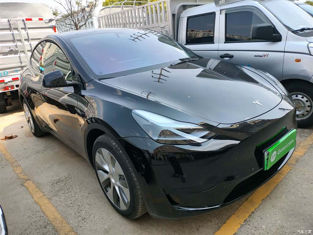 Tesla Model Y, 2022 22