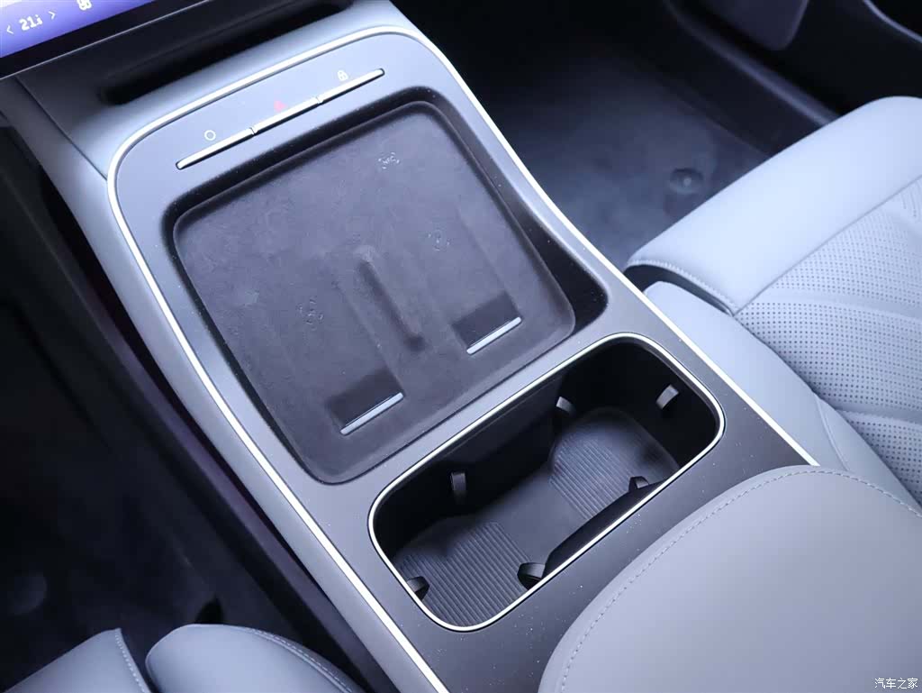 NIO ET5, 2025 12