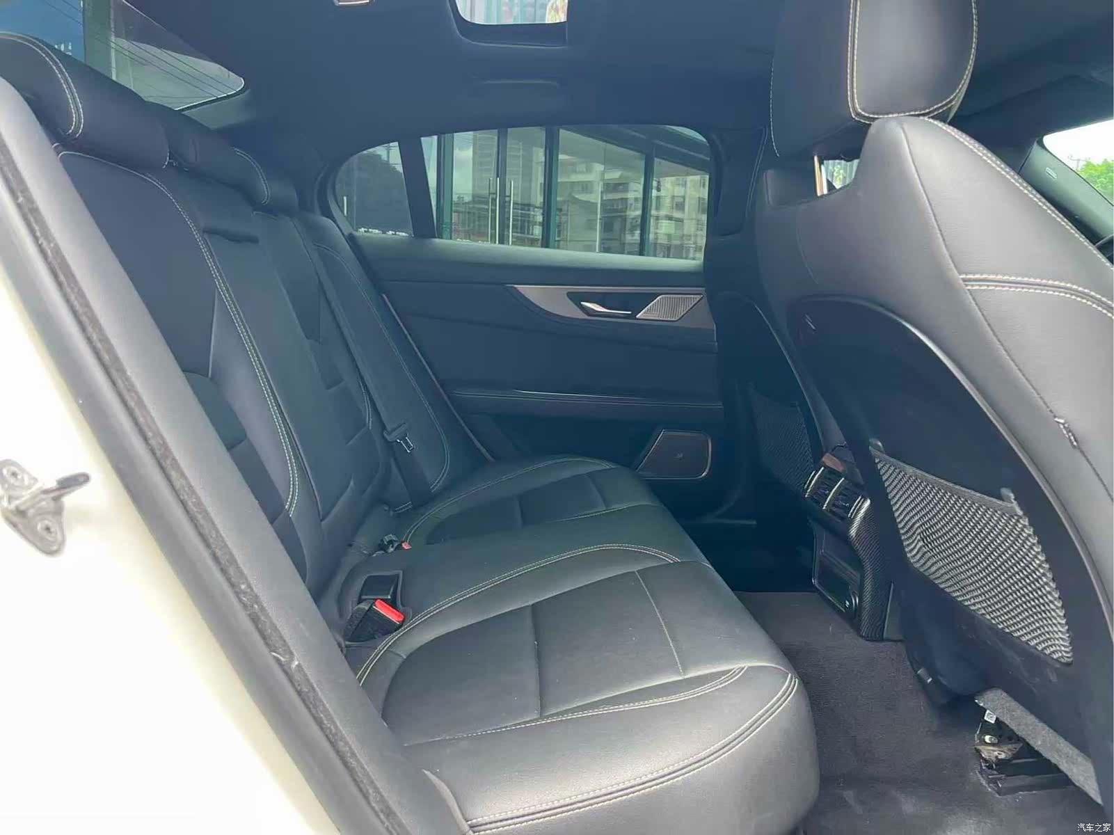 Land Rover XEL, 2020 все фото