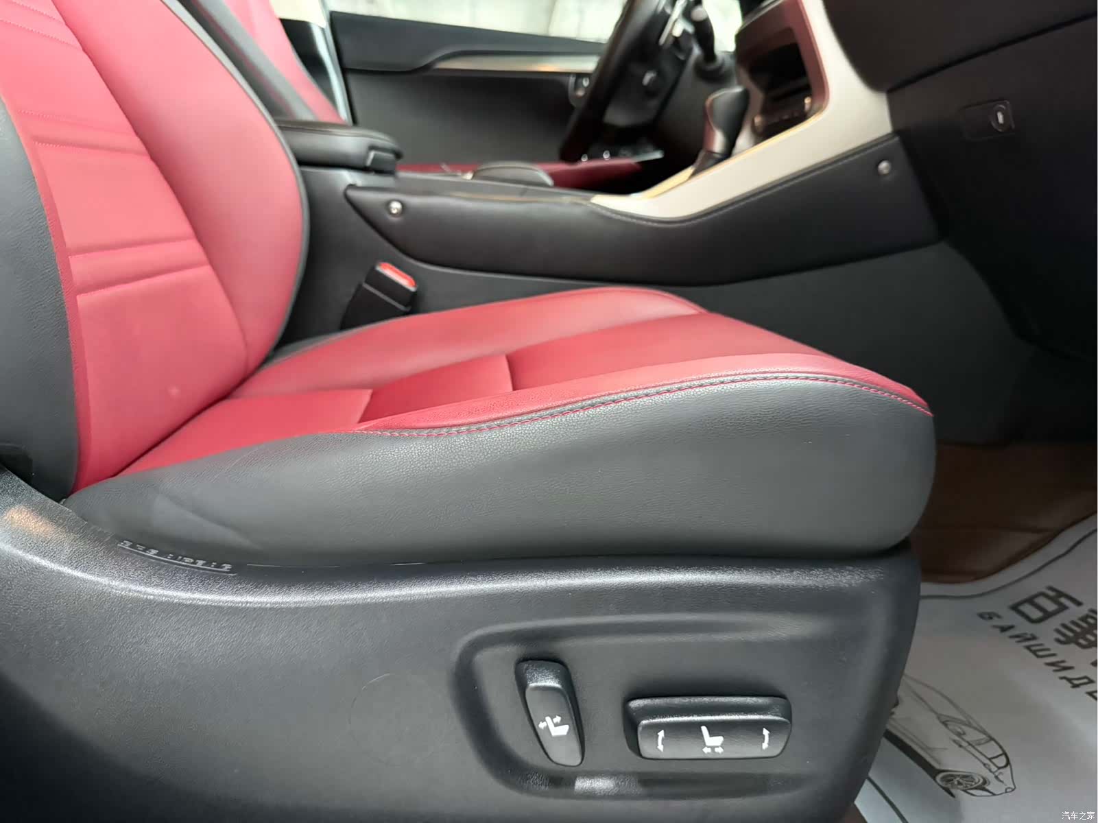Lexus NX, 2021 16
