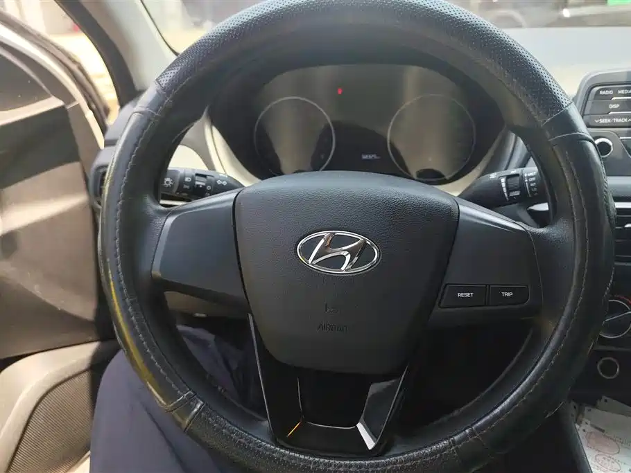 Hyundai Yuedong