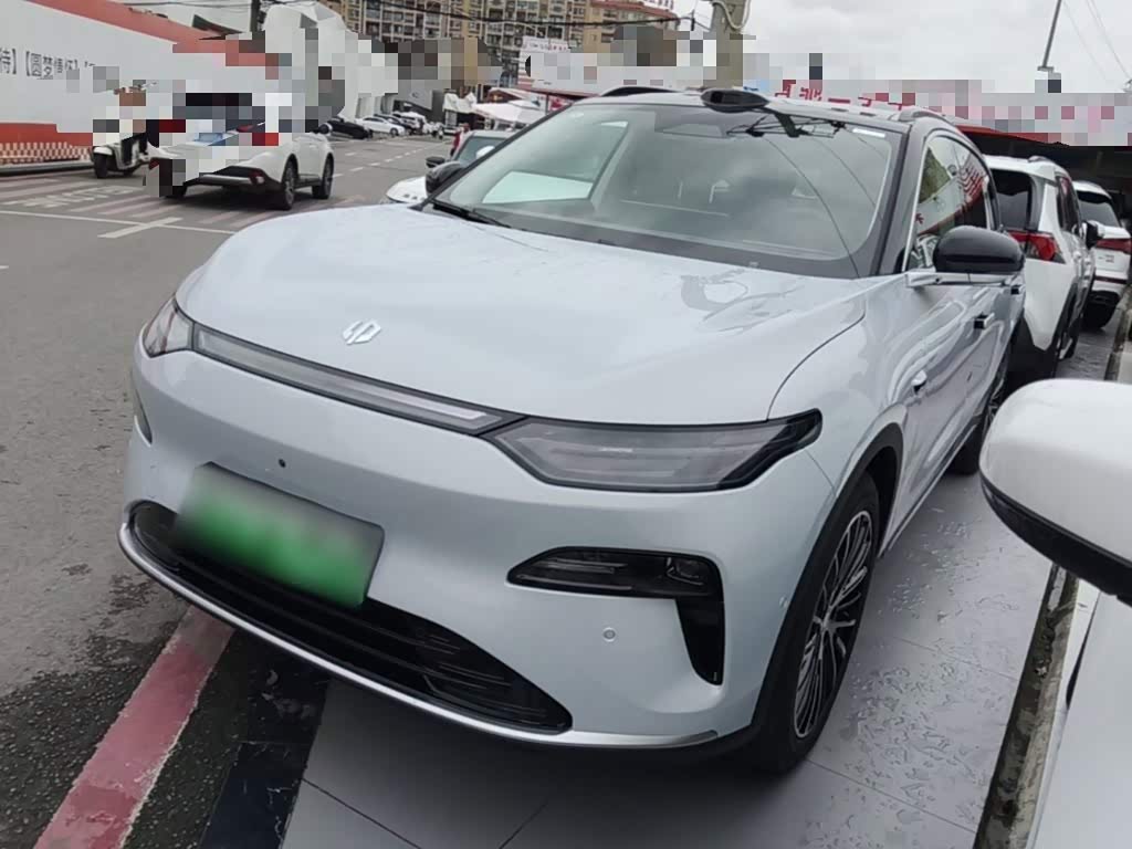 Leapmotor C11