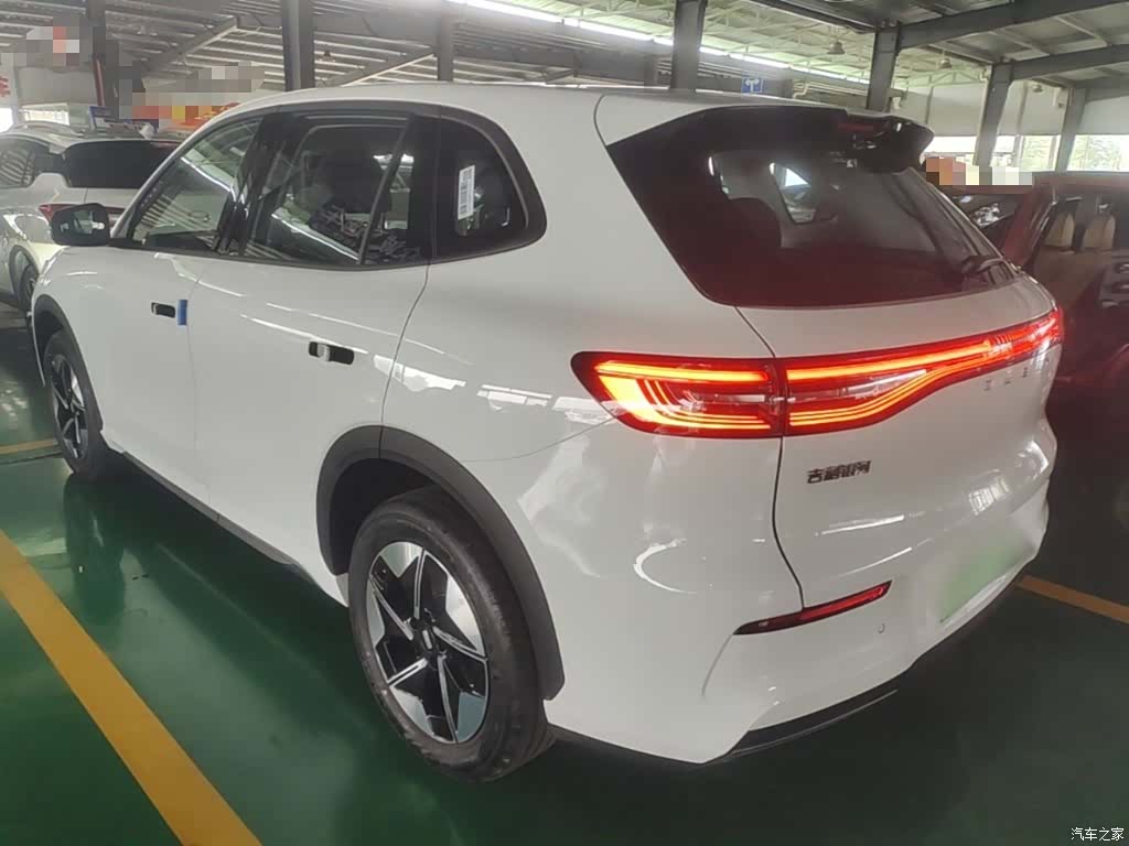 Geely Galaxy E5, 2026 все фото