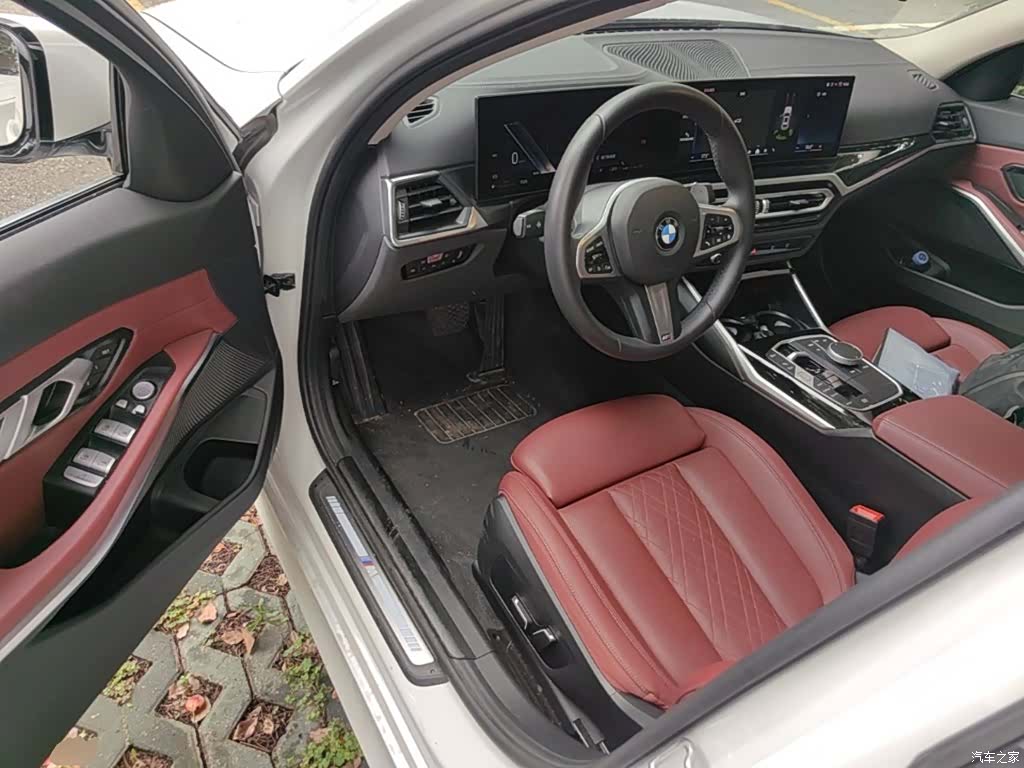 BMW 3 Series, 2024 12