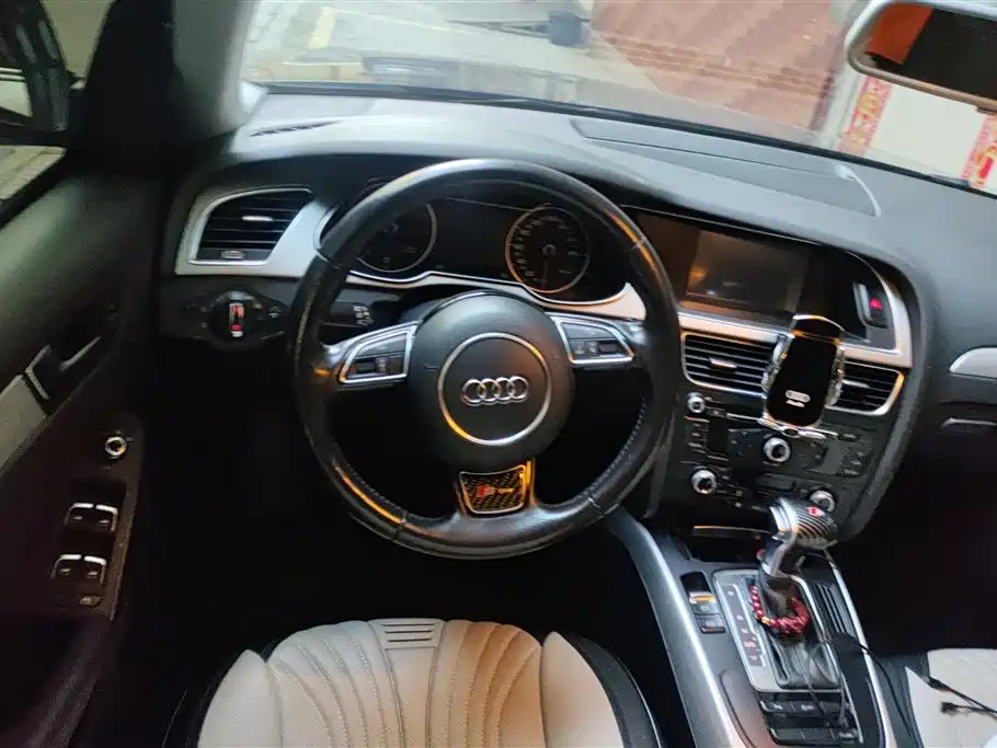 Audi A4L
