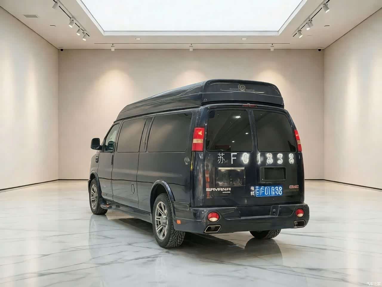 GMC SAVANA, 2016 все фото