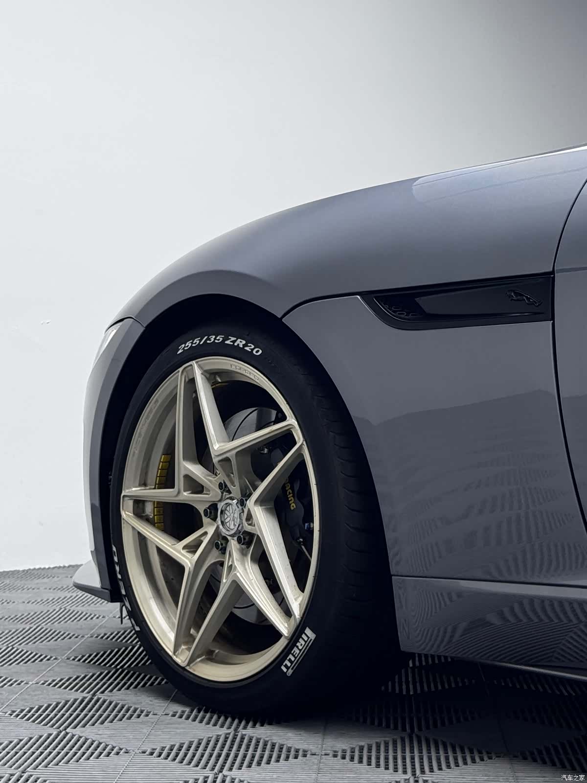 Jaguar F-TYPE, 2024 7