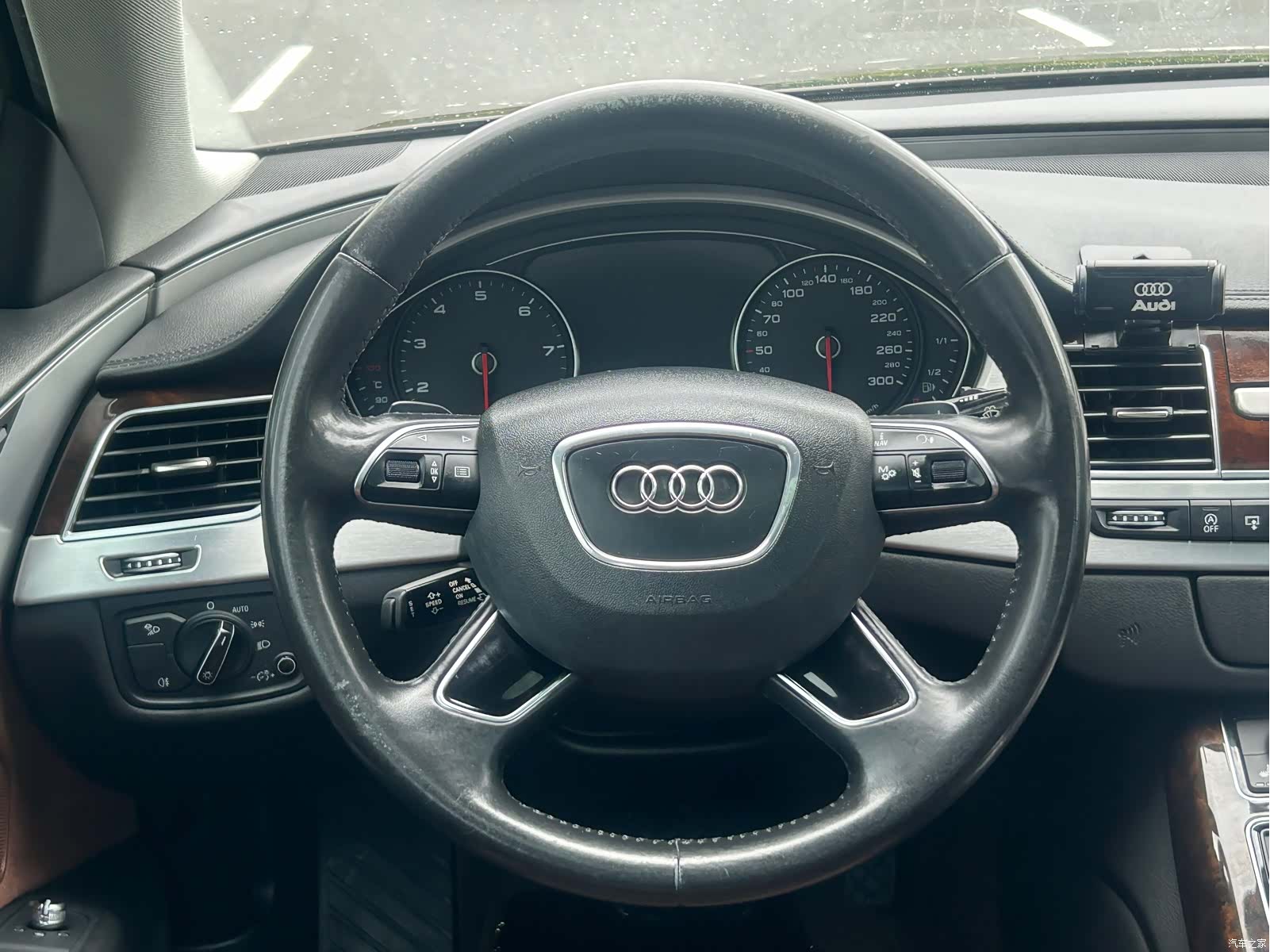 Audi A8L, 2017 12
