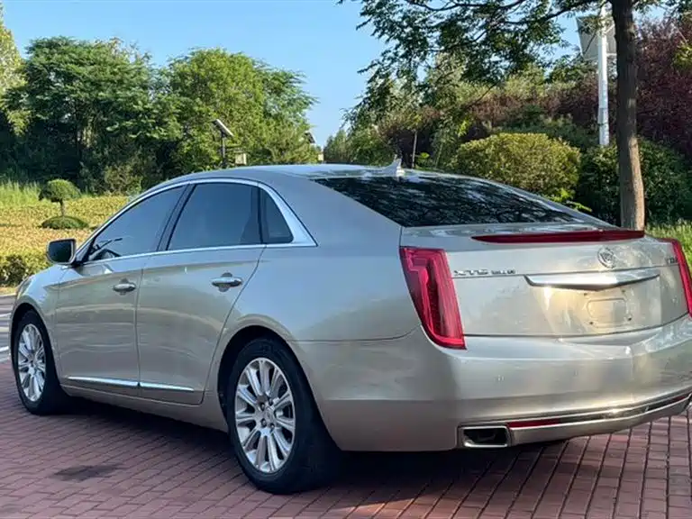 Cadillac XTS