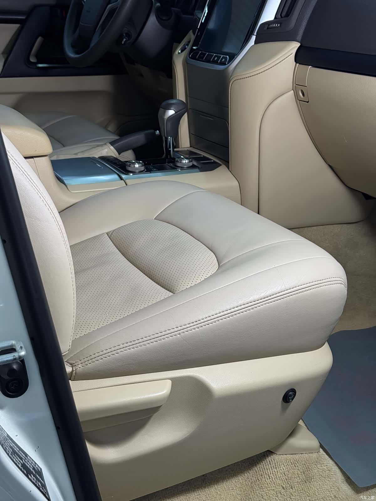 Toyota Land Cruiser, 2017 22