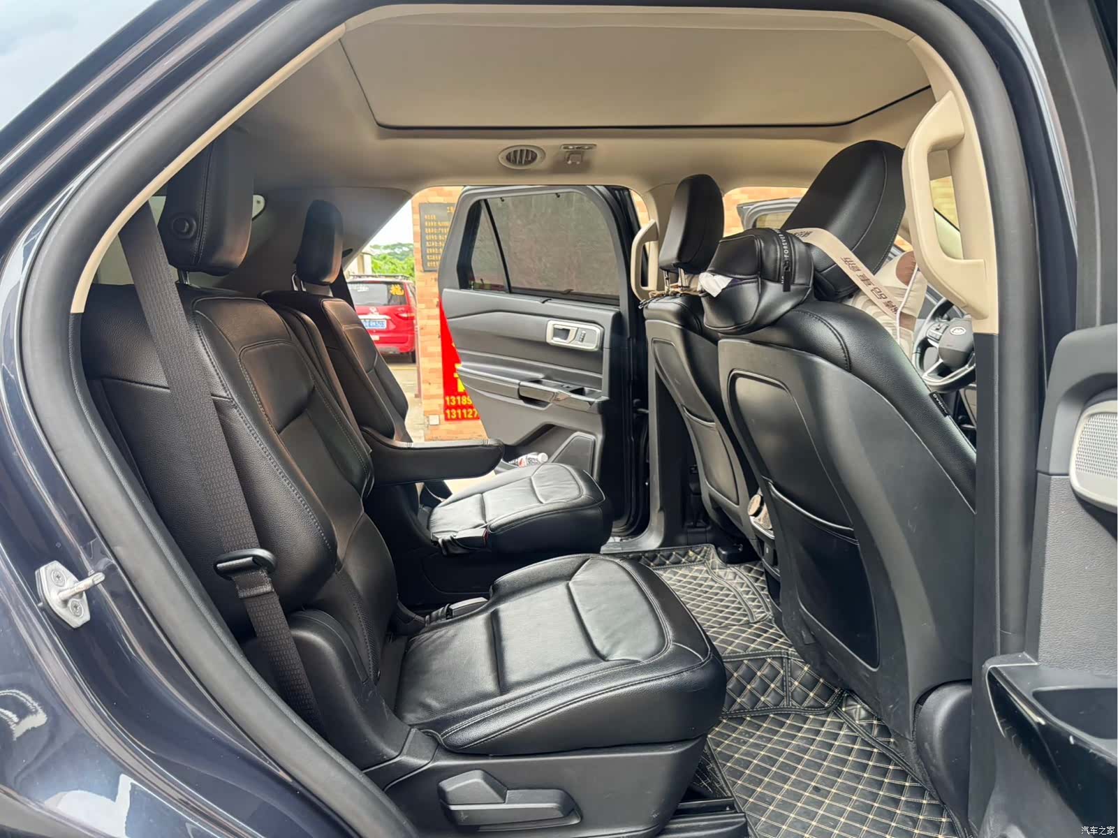 Ford Explorer, 2020 10