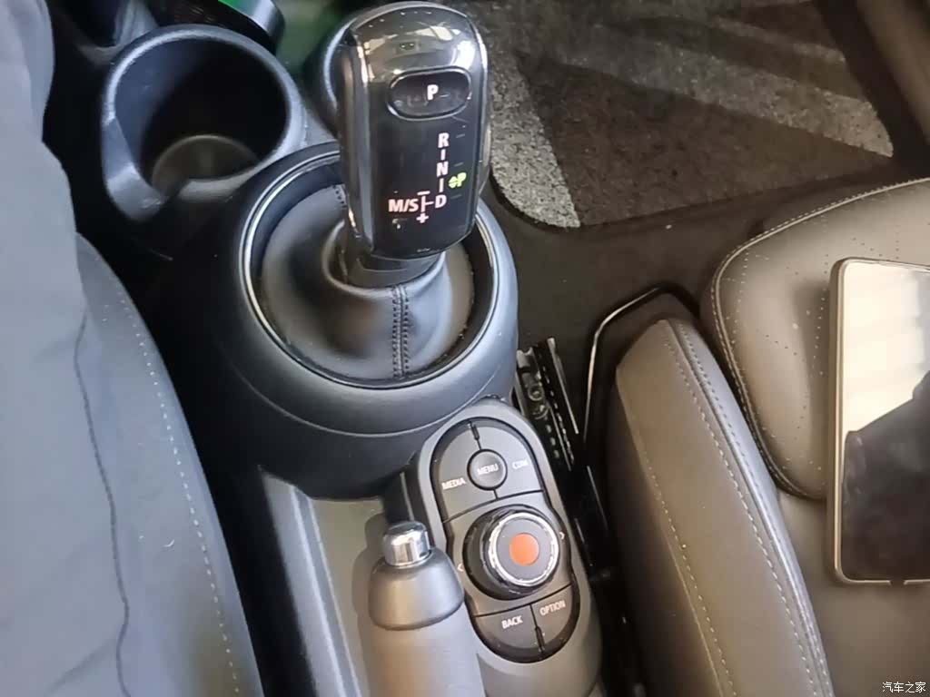 Mini Cooper, 2019 14