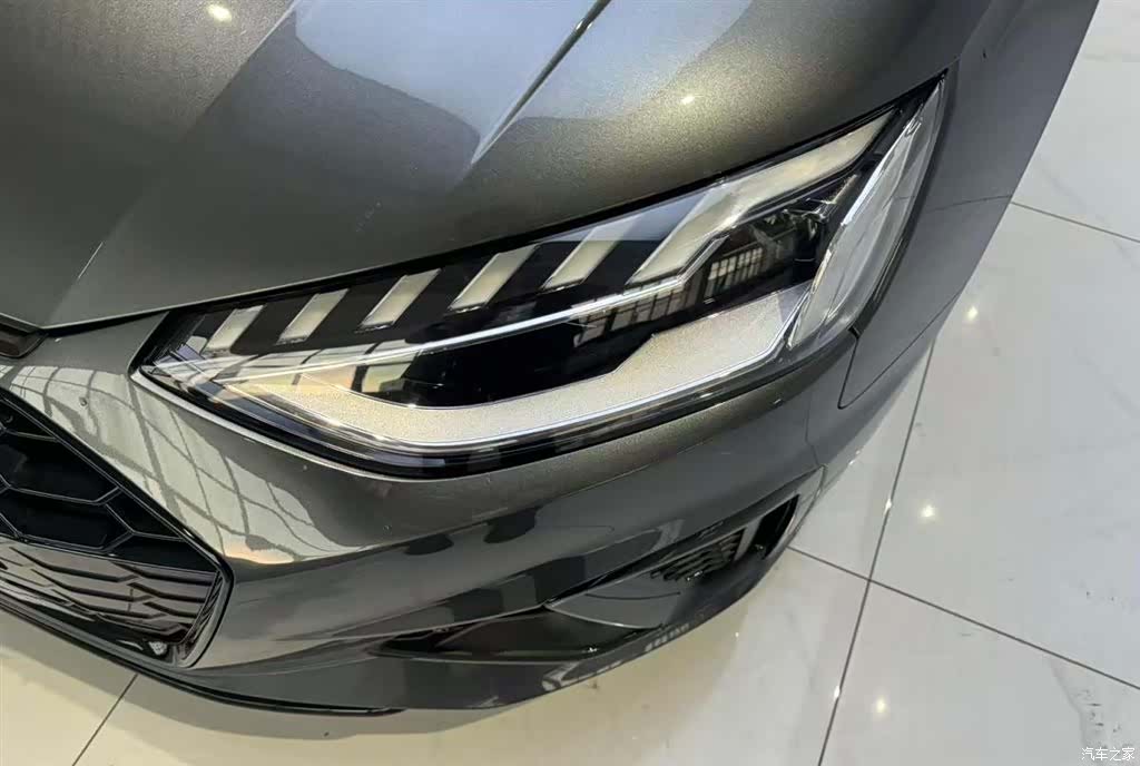 Audi A4L, 2023 10