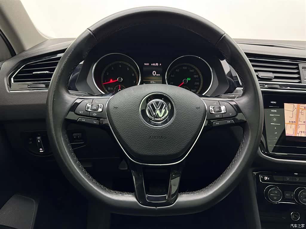 Volkswagen Tiguan L, 2020 9