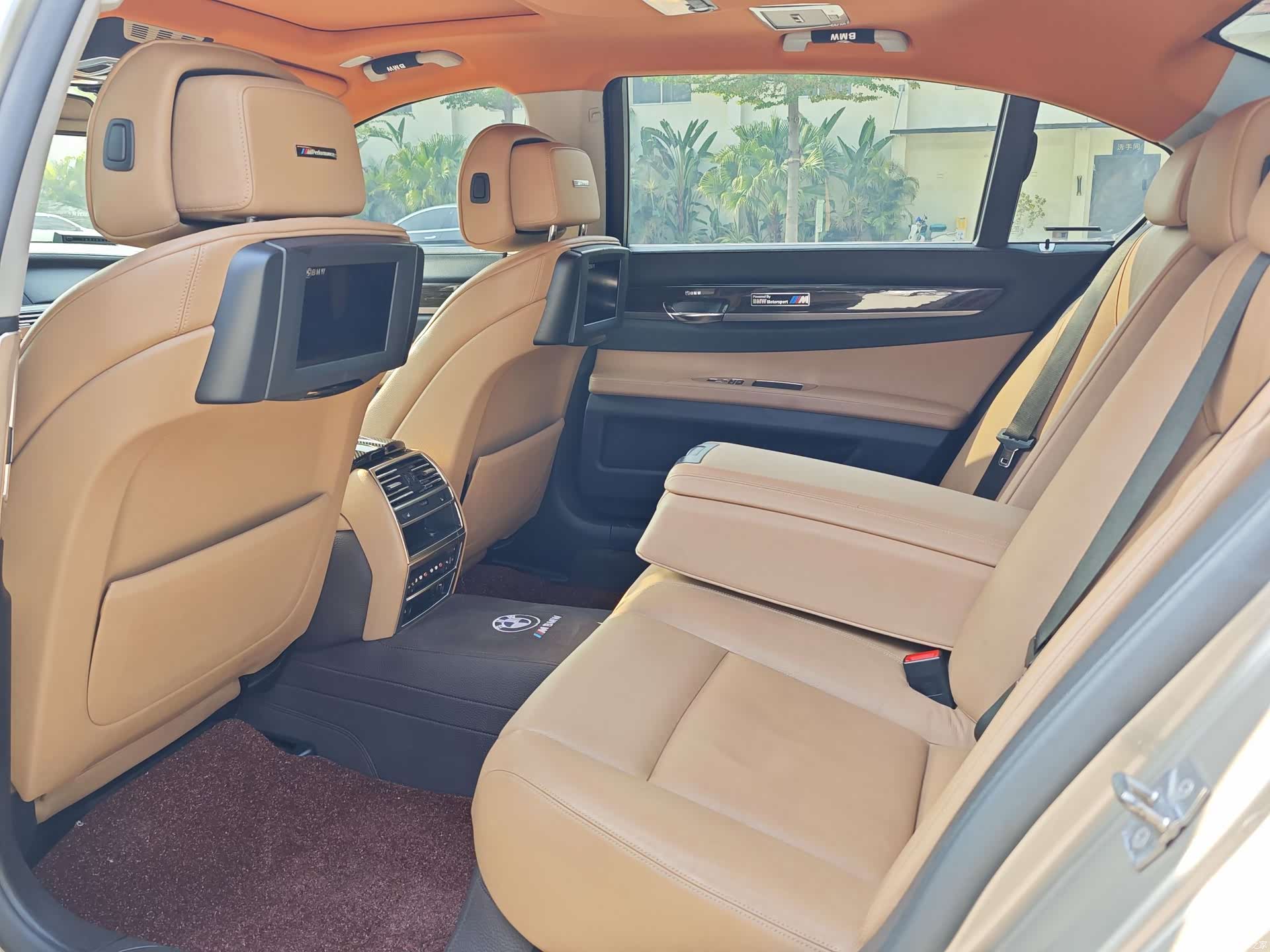 BMW 7 Series, 2010 10