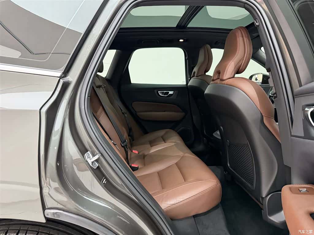 Volvo XC60, 2022 20