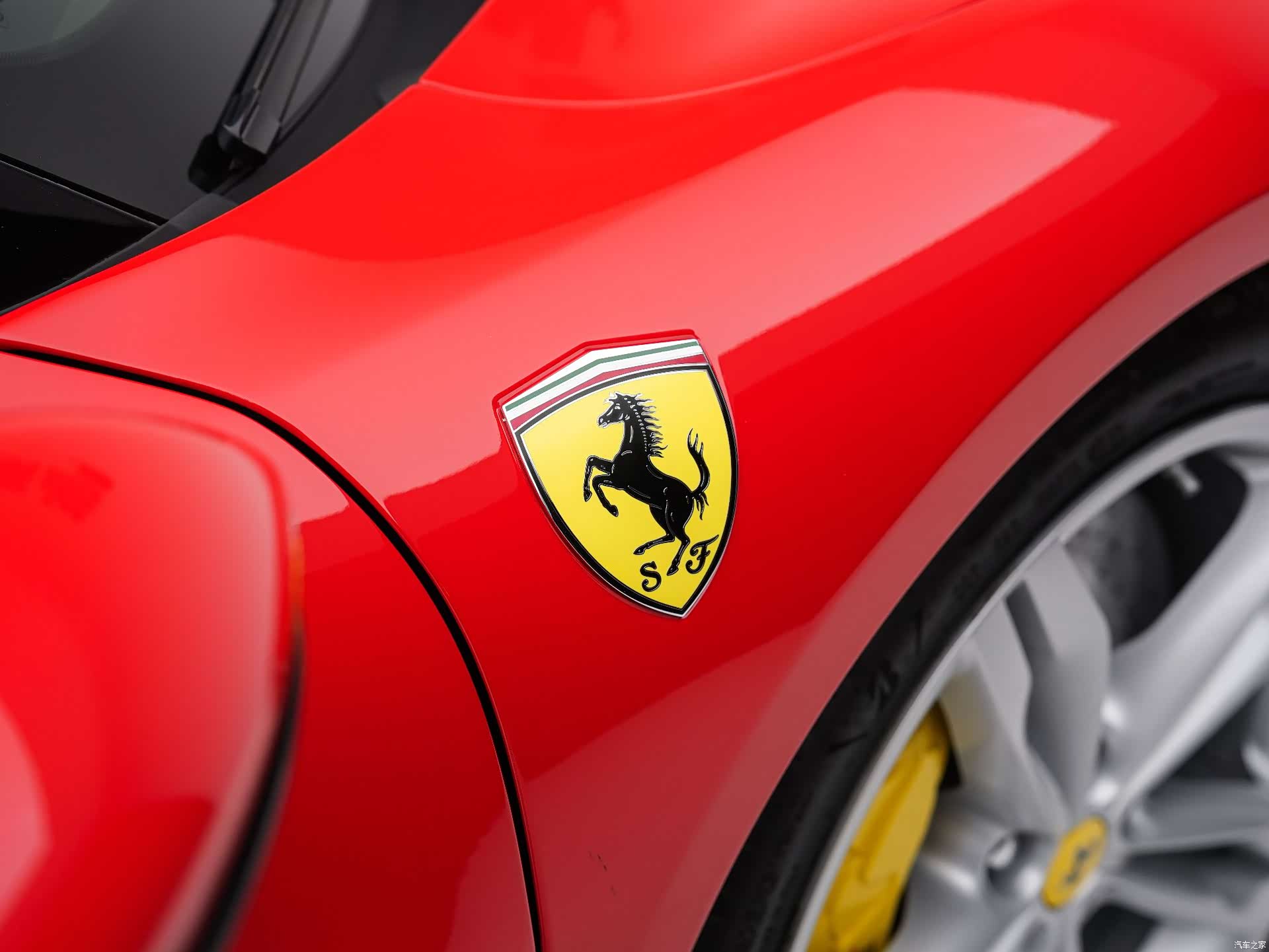 Ferrari 296, 2024 7