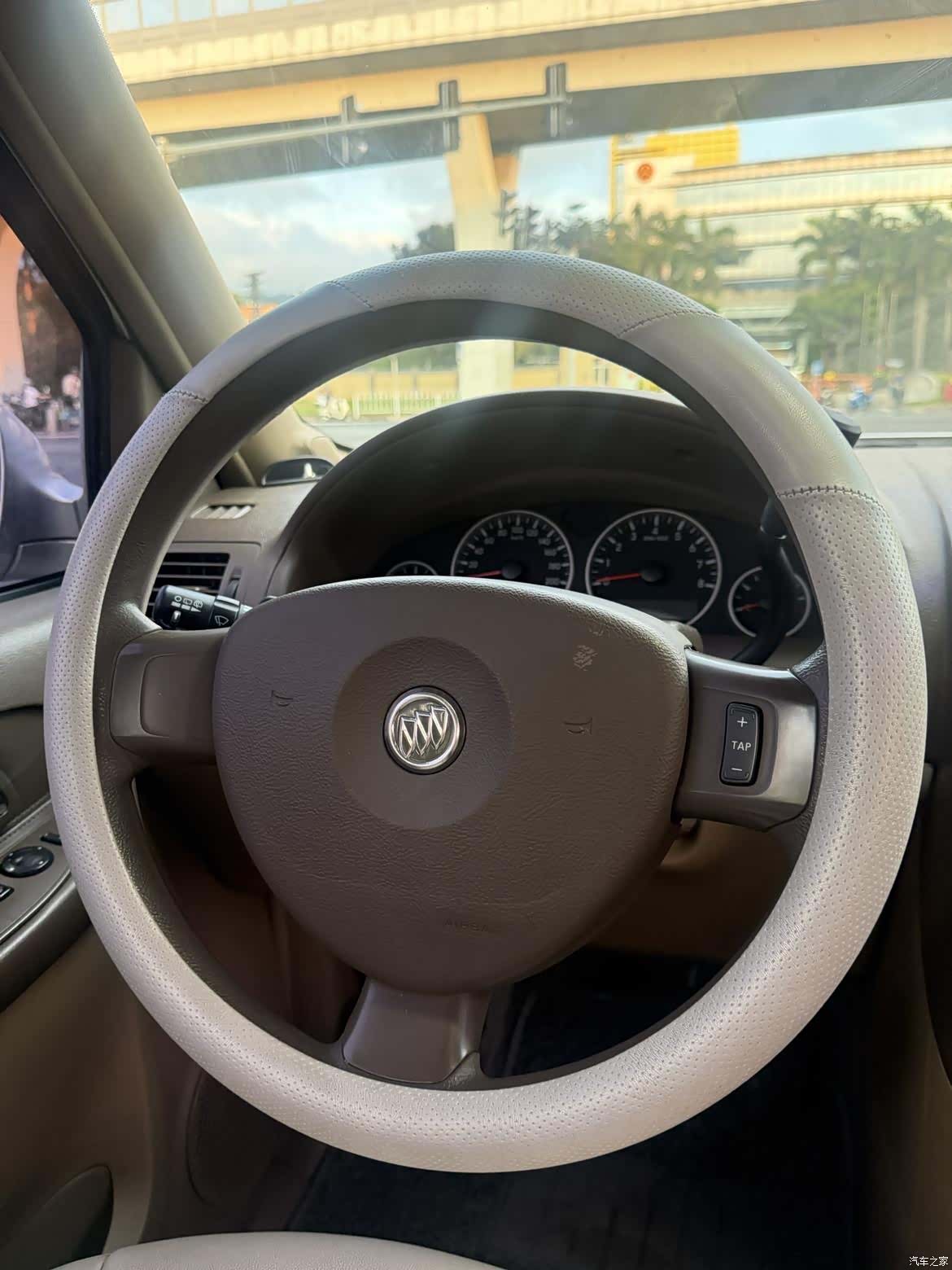 Buick GL8, 2016 13