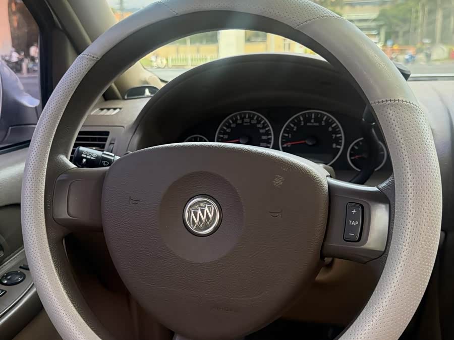 Buick GL8 2016, фото 13