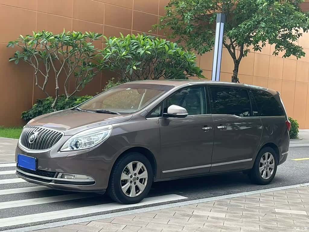 Buick GL8, 2014 1