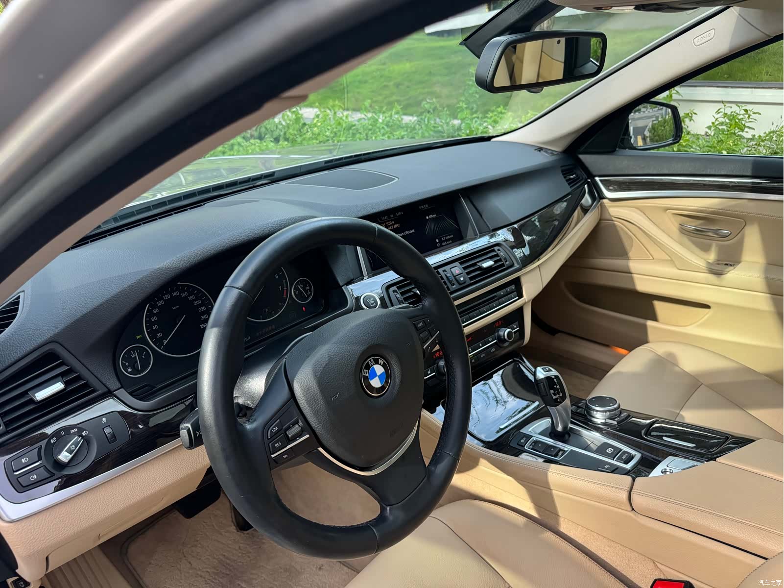 BMW 5 Series, 2015 10