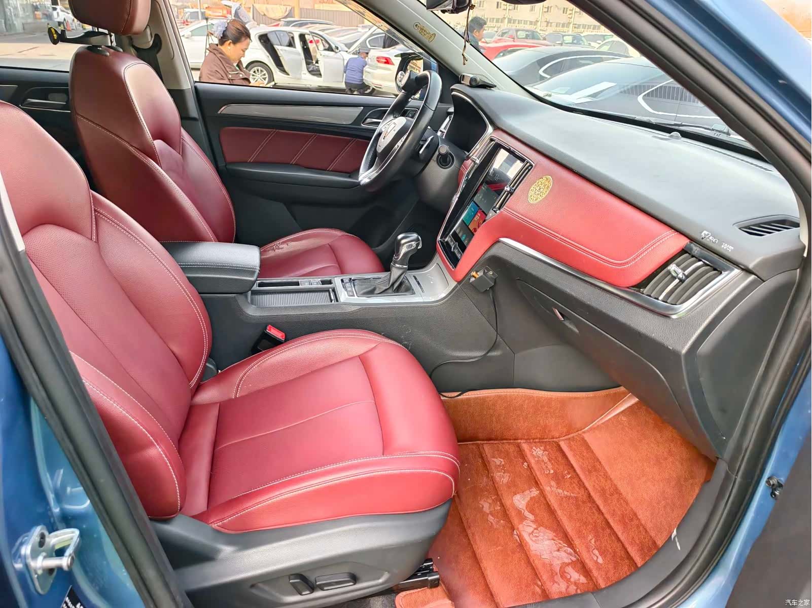 Roewe RX5, 2017 16