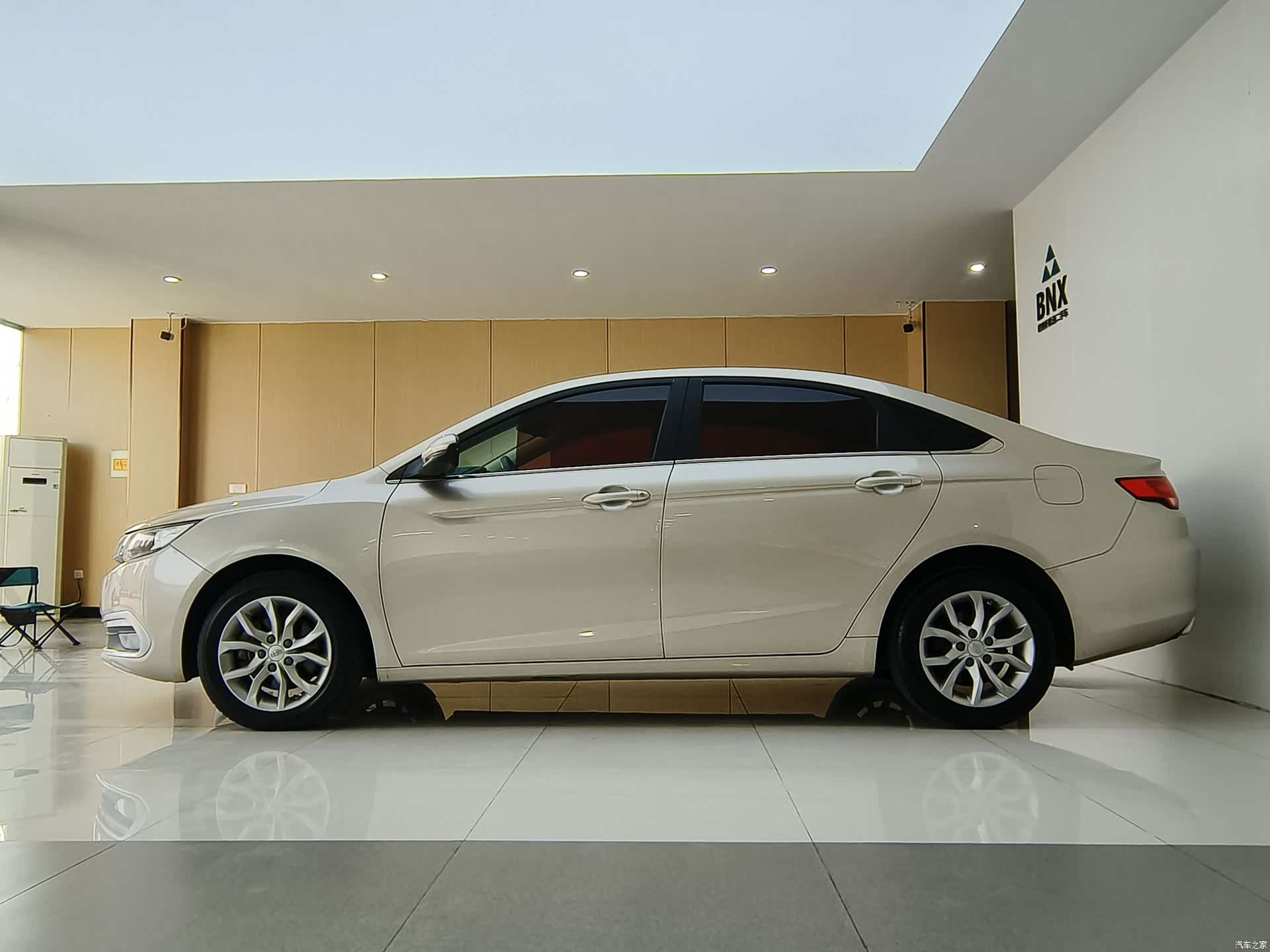 Geely Emgrand, 2017 4
