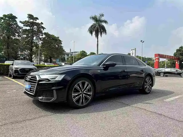 Audi A6L 2022 — купить из Китая под заказ